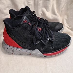 kyrie irving kids sneakers